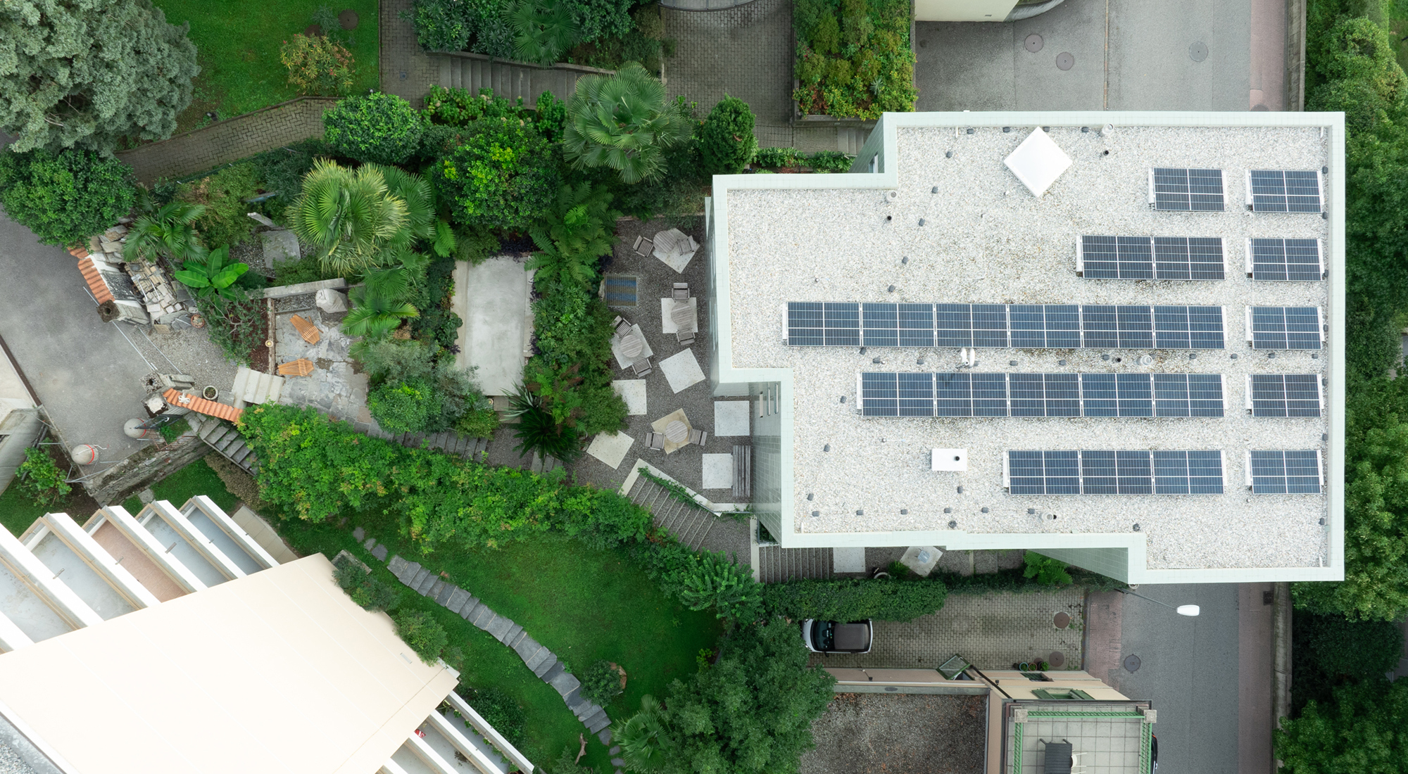 Hands-on environmental sustainability handbook for hotels