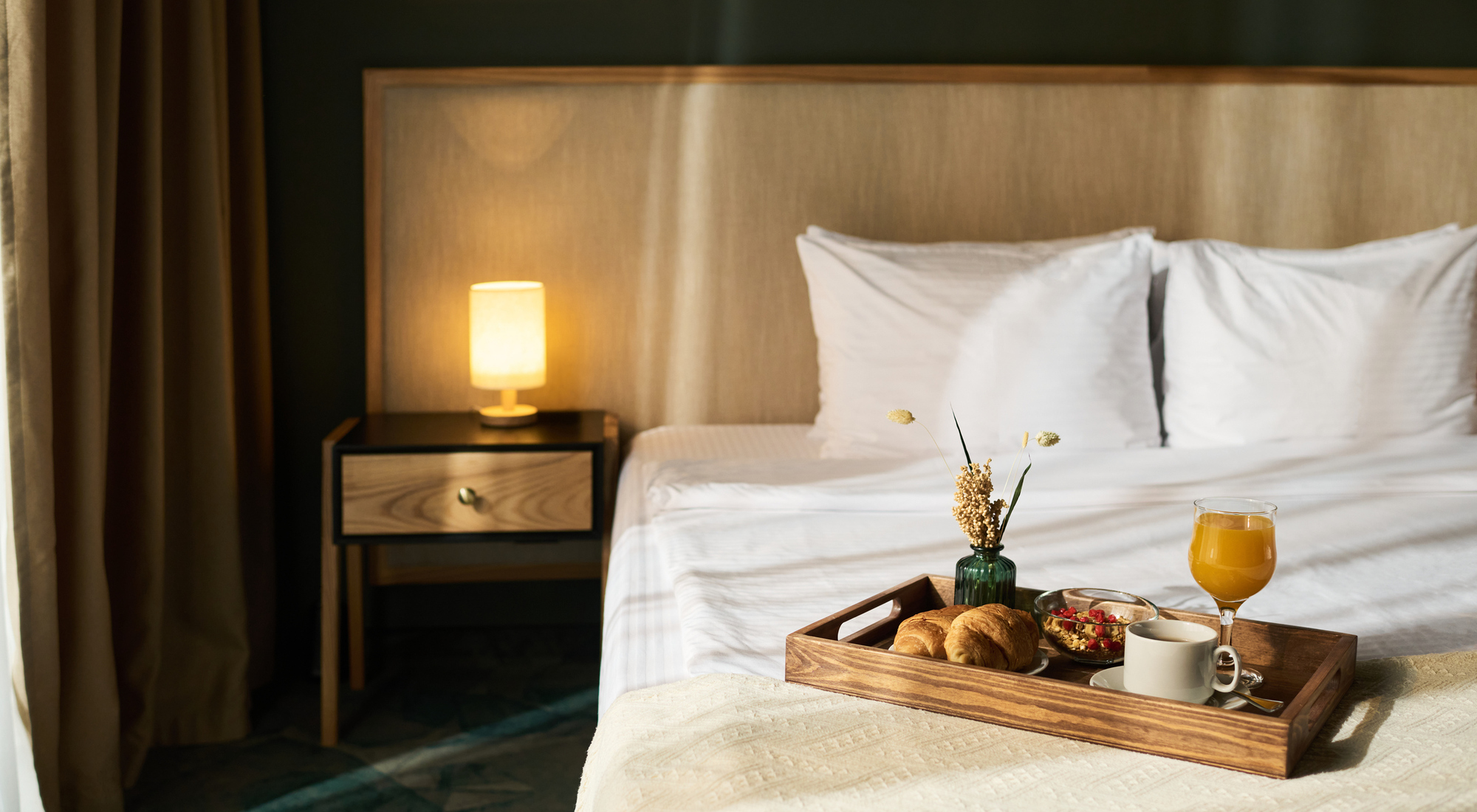 Hands-on purpose handbook for hotels